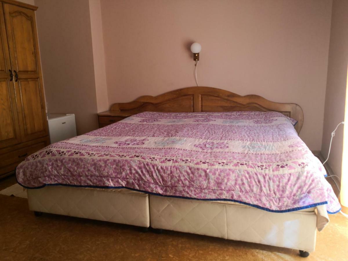 Hotel Atlantic Sliven Eksteriør bilde